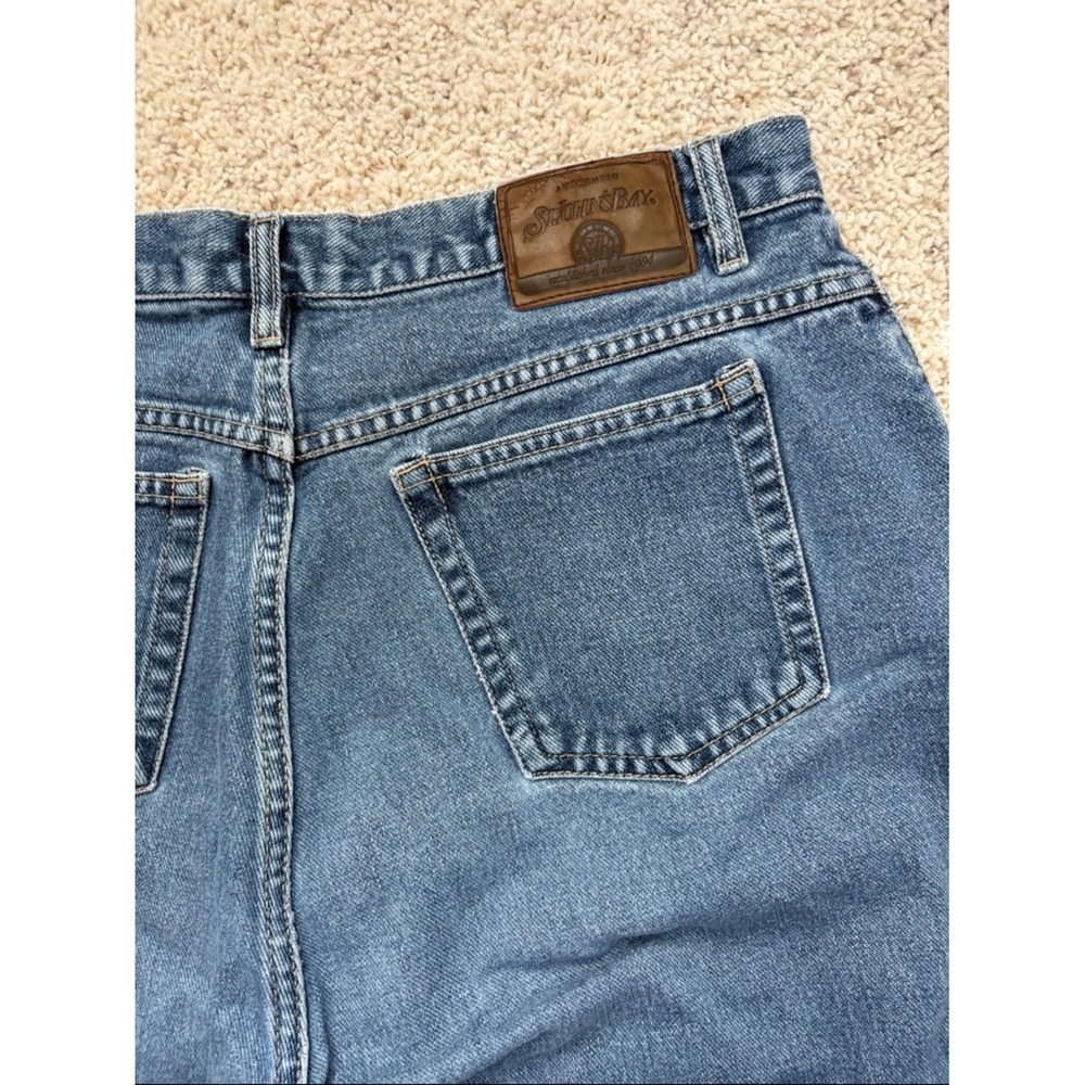 St. John's Bay Relaxed Fit Jeans 16 Blue Vintage High Rise Denim Medium Wash - Picture 3 of 6